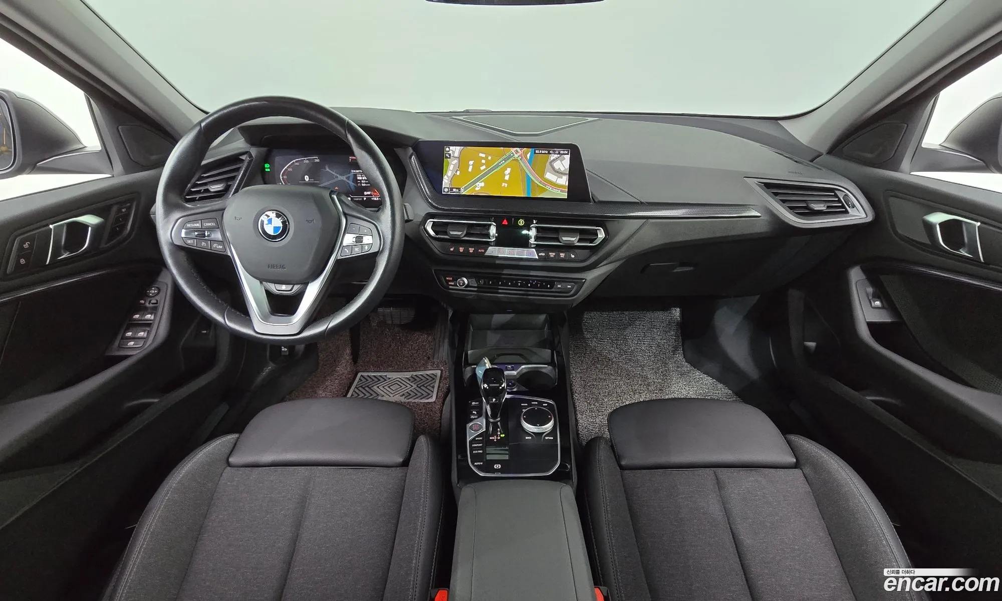 BMW 1 Series 2023 WBA7L7105R7N06258 — 3