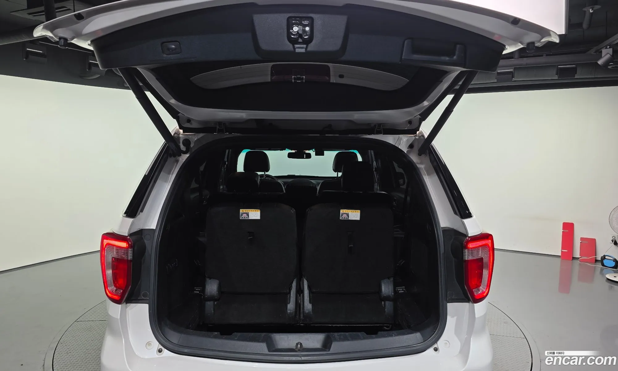 Ford Explorer 2016 1FM5K8FH8HGA30390 — 2