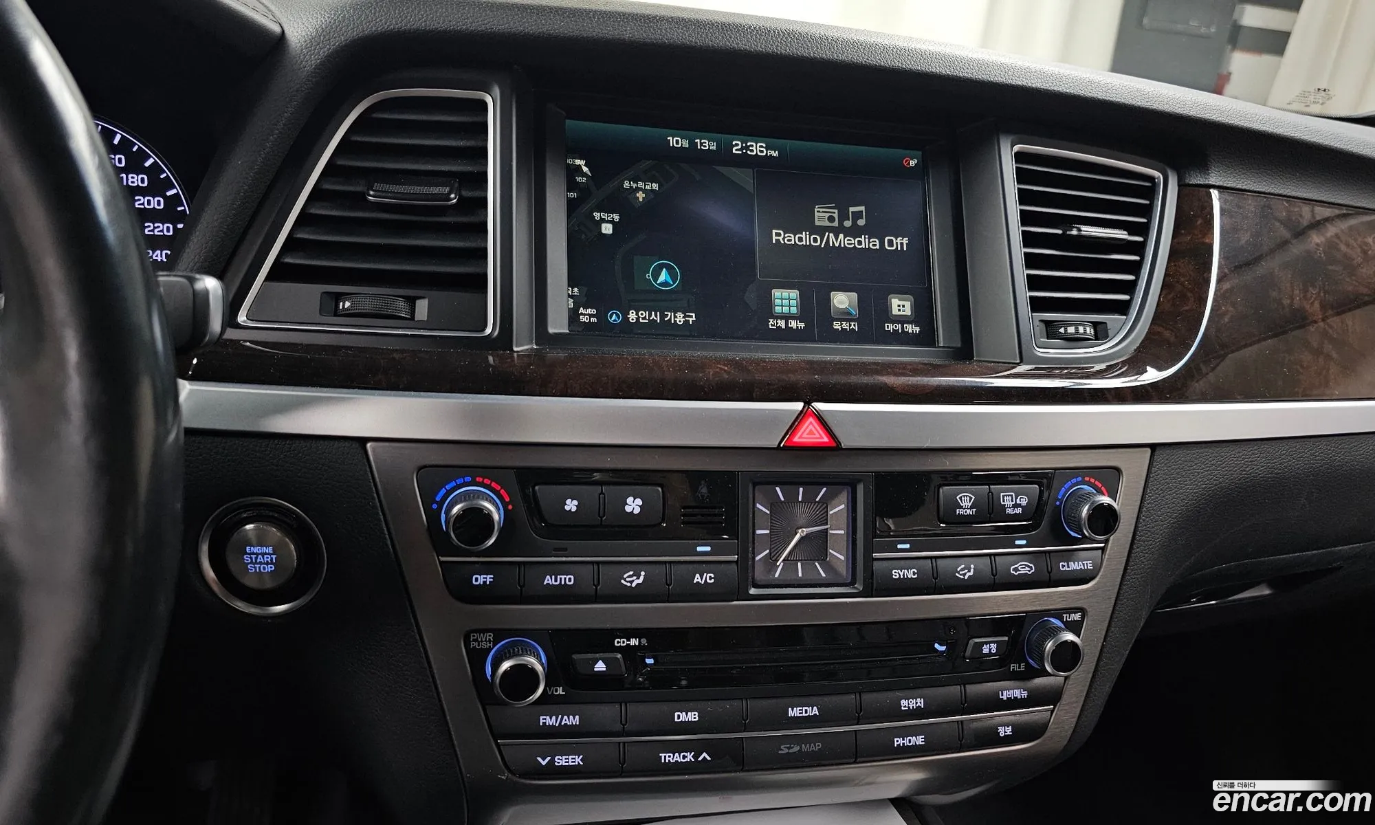 Hyundai Genesis DH 2014 — 18