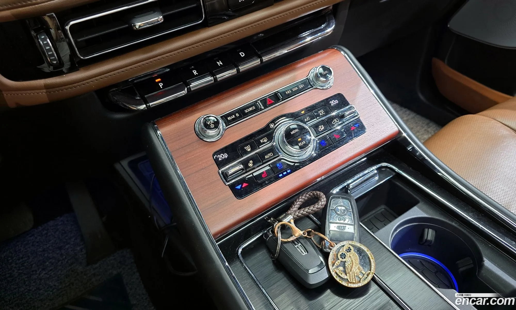 Lincoln Aviator 2020 — 13