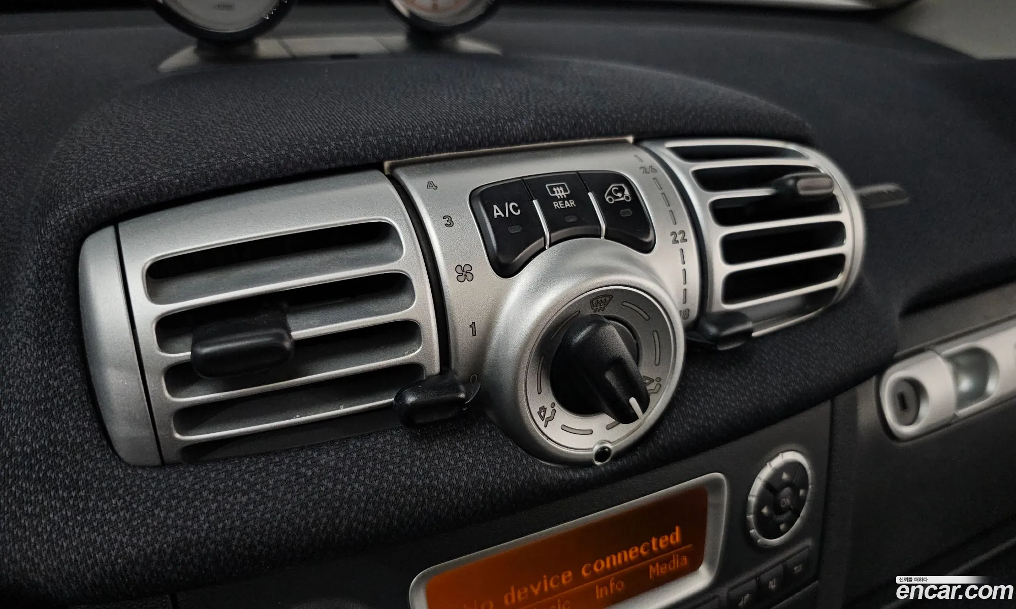 Smart Fortwo Coupe 2014 KL90B2A8GEZ52D009 — 10