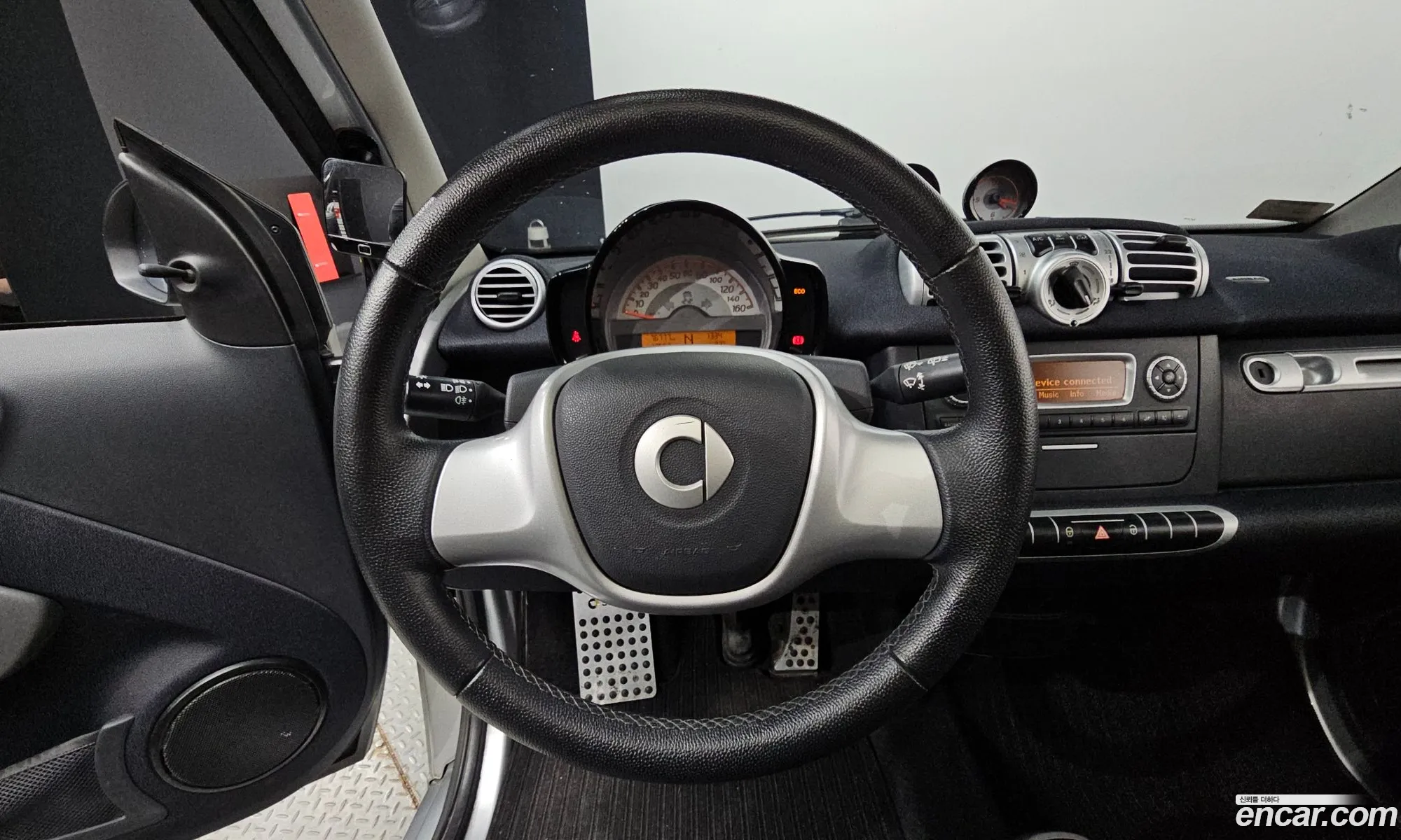 Smart Fortwo Coupe 2014 KL90B2A8GEZ52D009 — 14