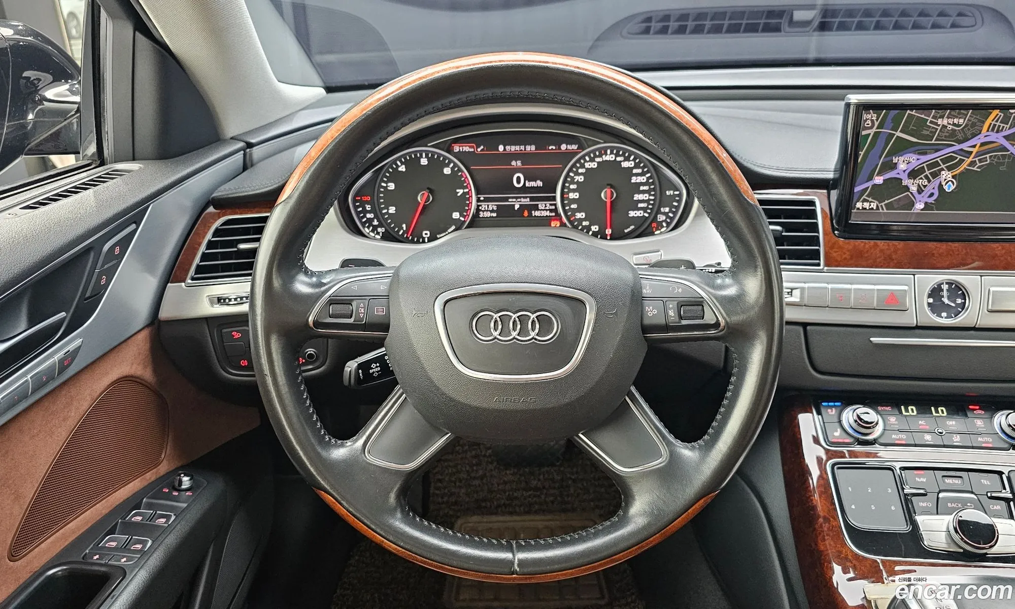 Audi A8 2011 — 5