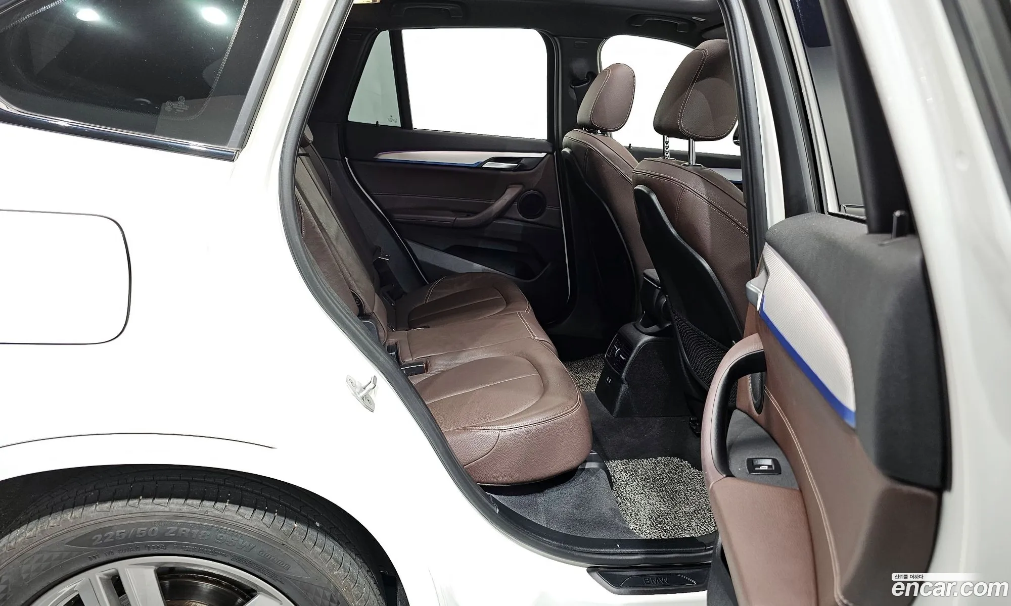 BMW X1 2021 WBA11DG00M3M74286 — 7