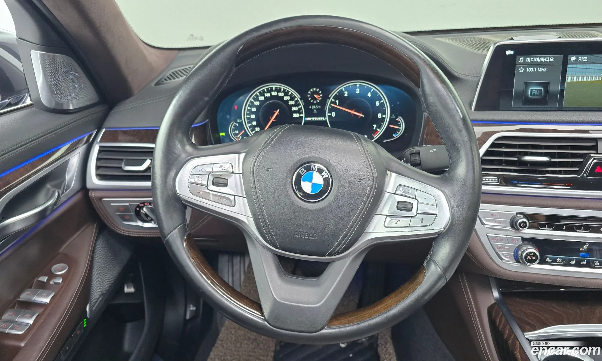 BMW 7 Series 2017 WBA7F2105HB005165 — 7