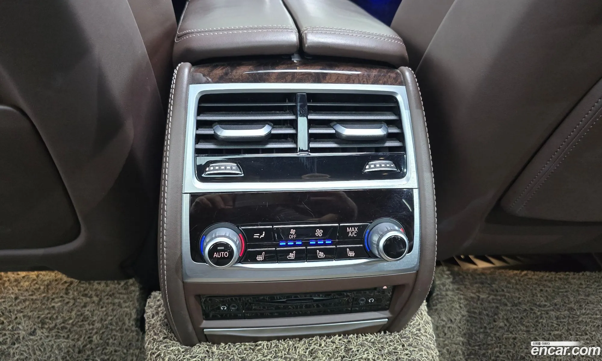 BMW 7 Series 2017 WBA7F2105HB005165 — 17