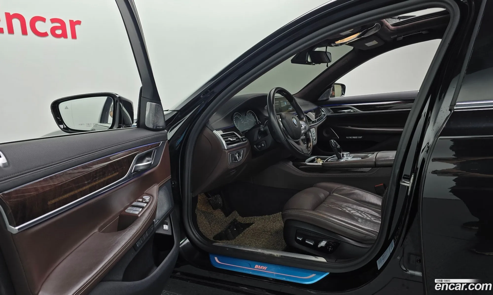 BMW 7 Series 2017 WBA7F2105HB005165 — 2