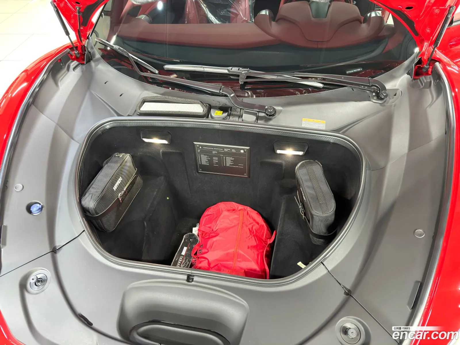 Ferrari F8 Spider 2021 — 3