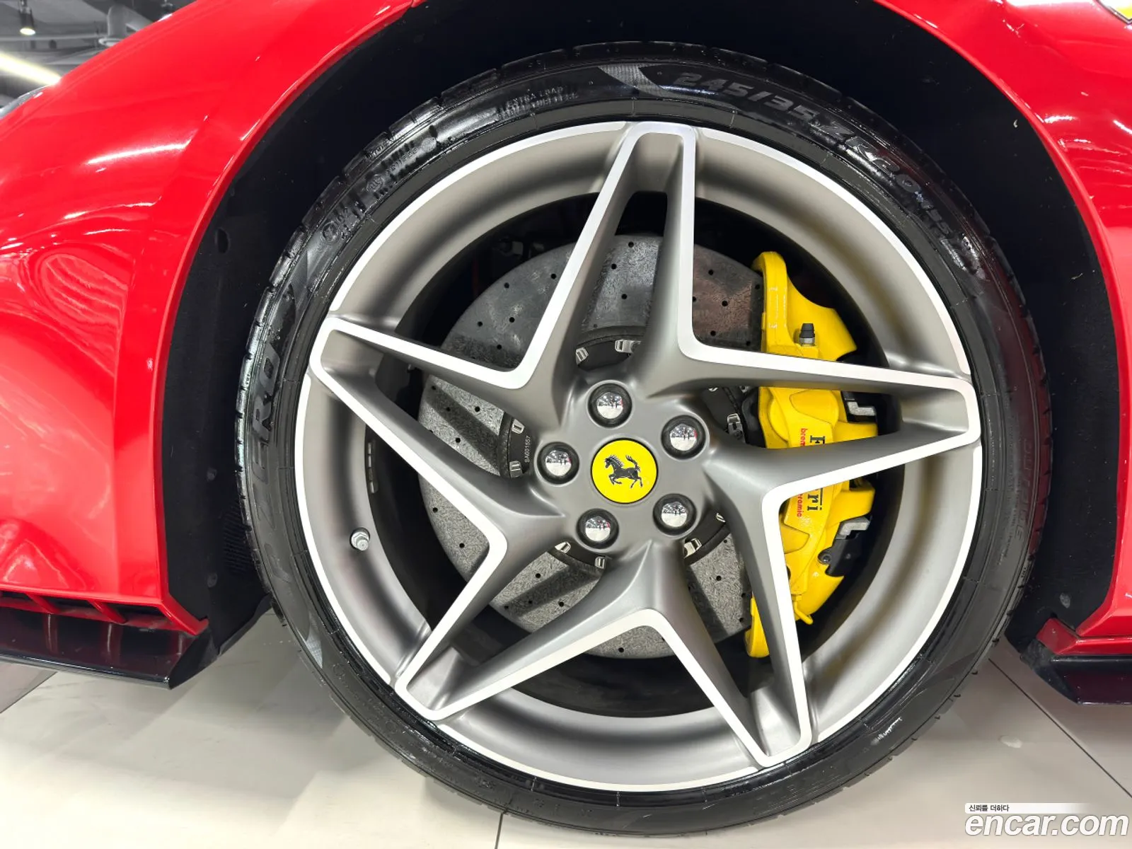 Ferrari F8 Spider 2021 — 14