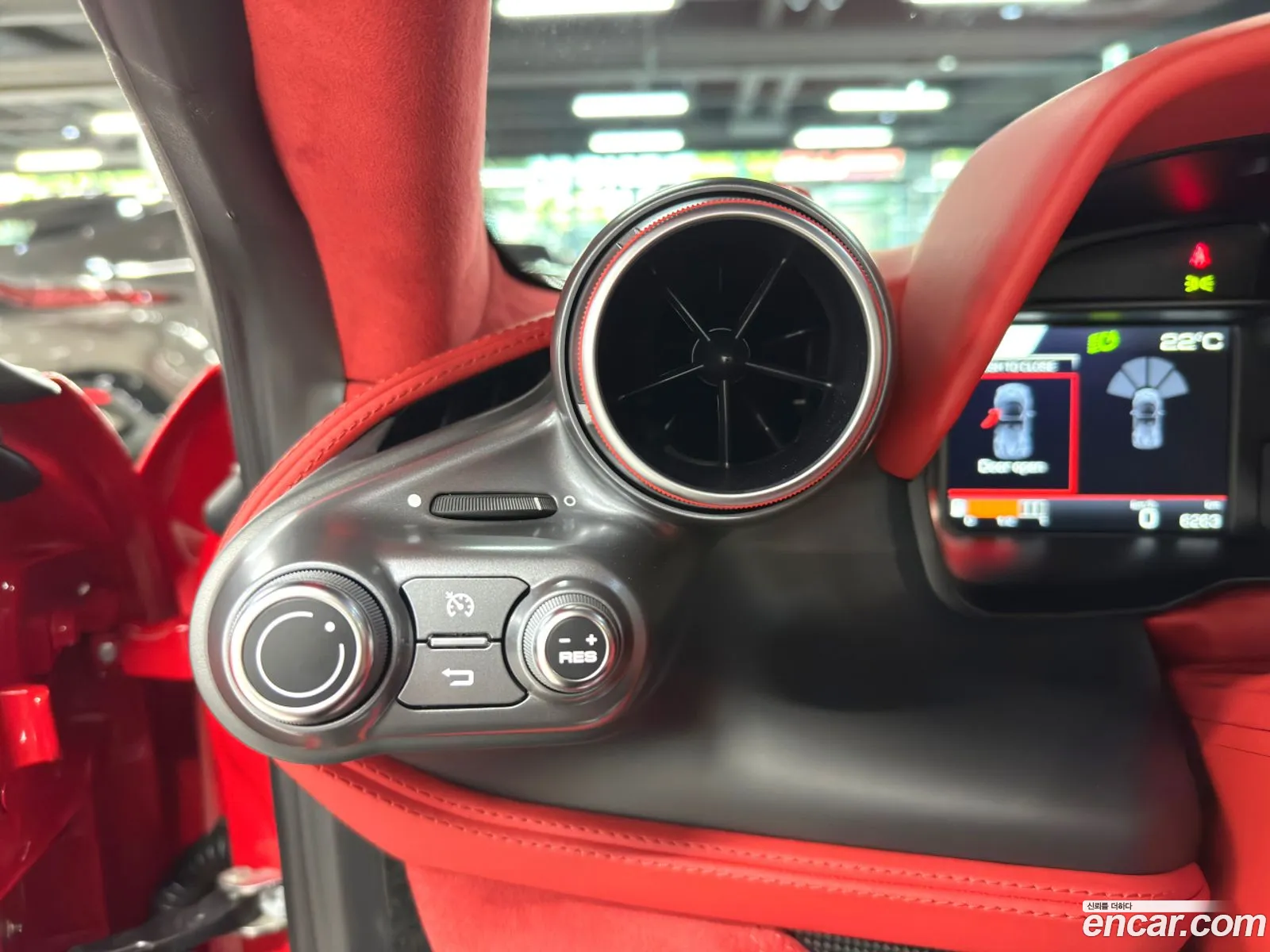 Ferrari F8 Spider 2021 — 7