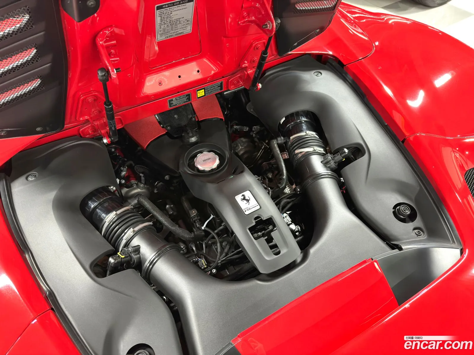 Ferrari F8 Spider 2021 — 6