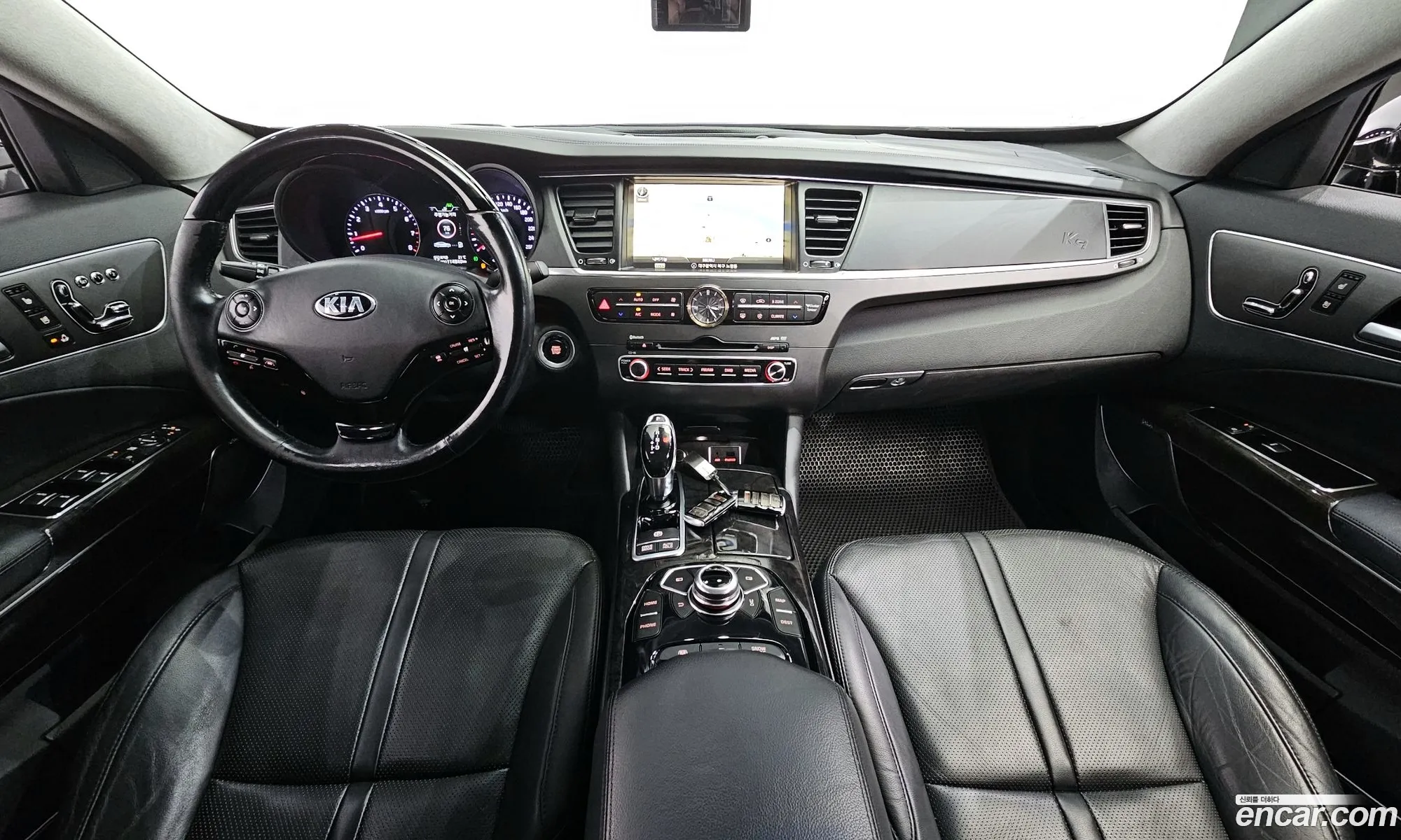 Kia K9 2013 — 18