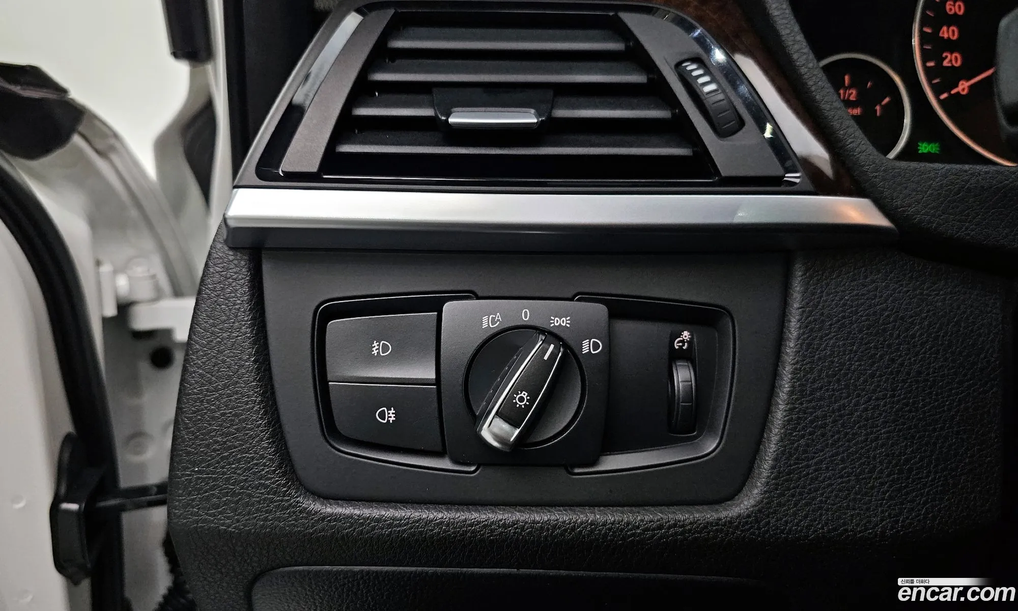 BMW 3 Series 2015 WBA3D3106FK277389 — 13