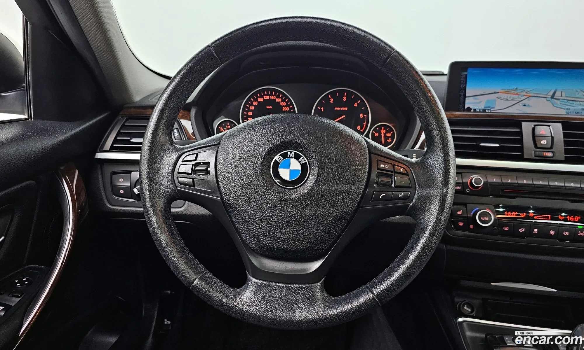 BMW 3 Series 2015 WBA3D3106FK277389 — 11