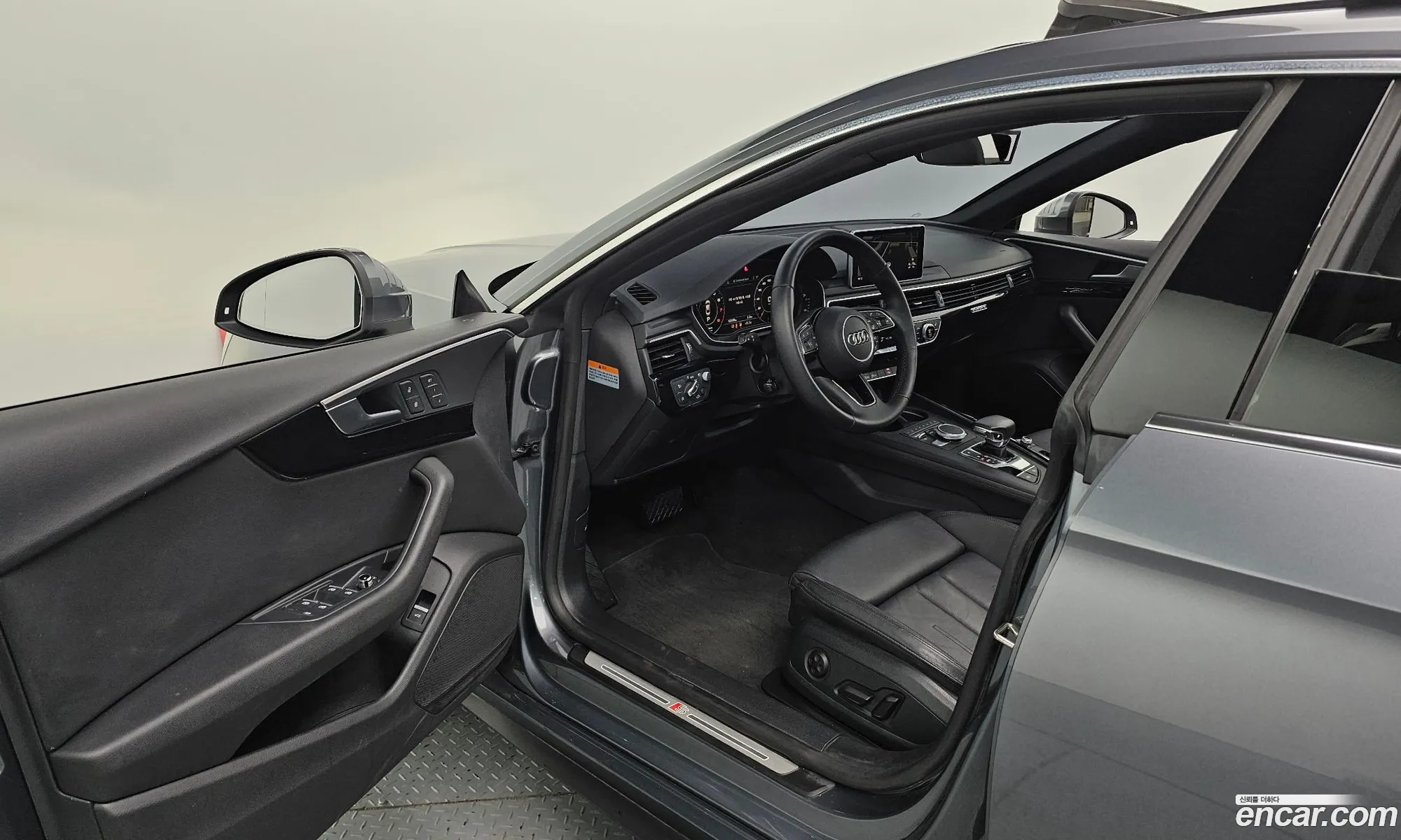 Audi A5 2019 WAUZZZF51KA063218 — 9