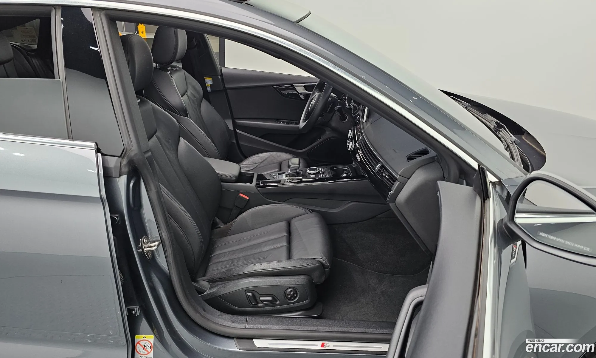 Audi A5 2019 WAUZZZF51KA063218 — 18