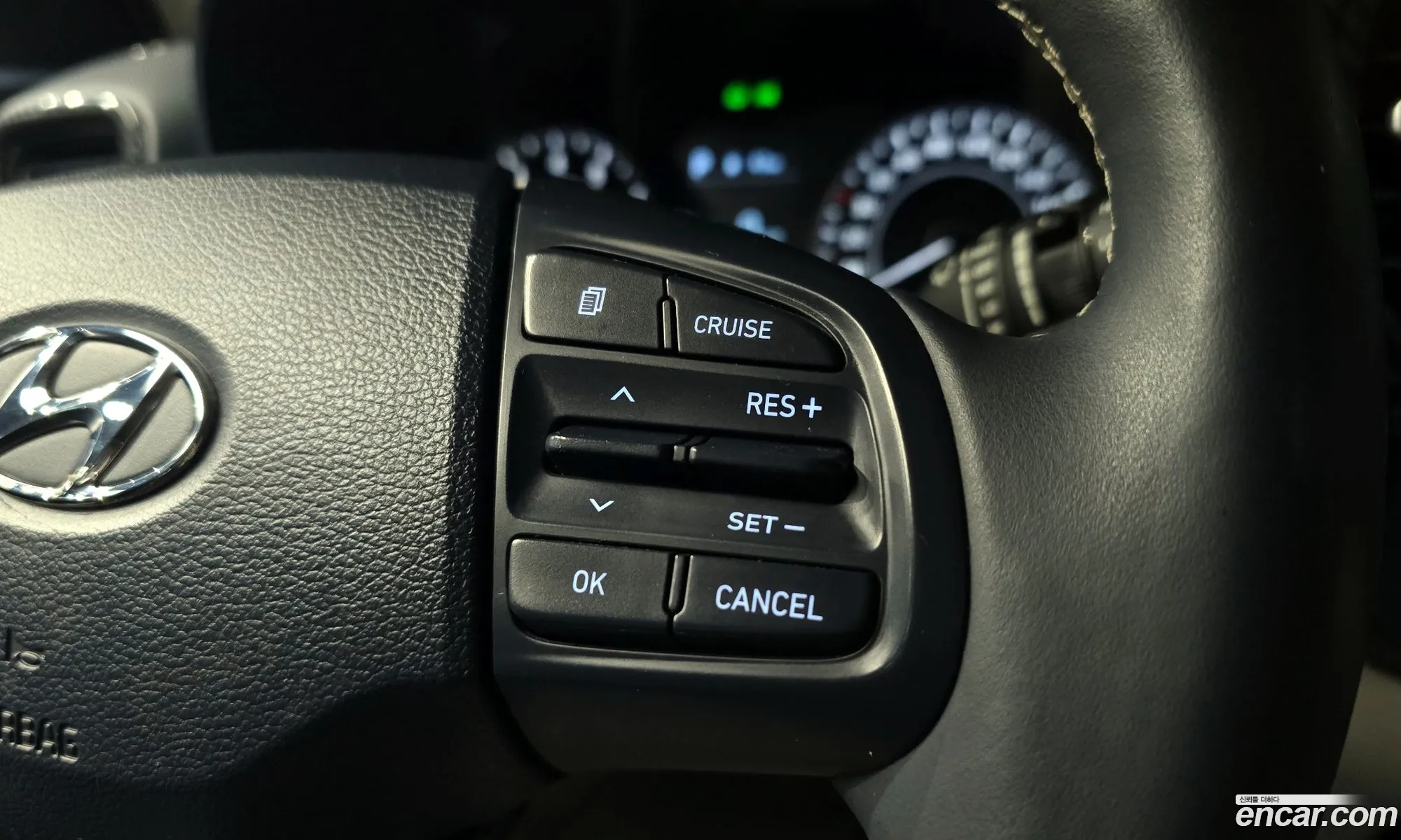 Hyundai Venue 2019 — 19