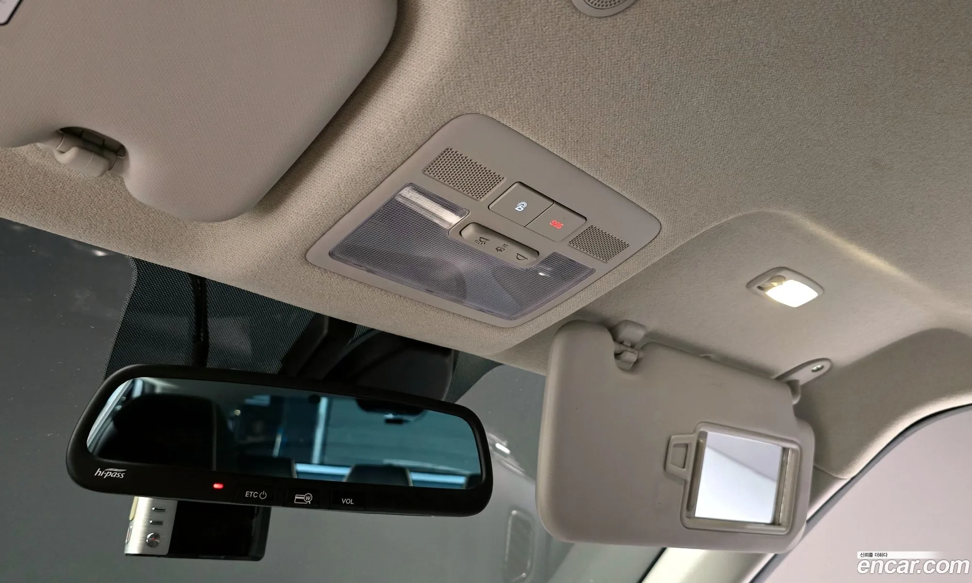 Hyundai Venue 2019 — 17