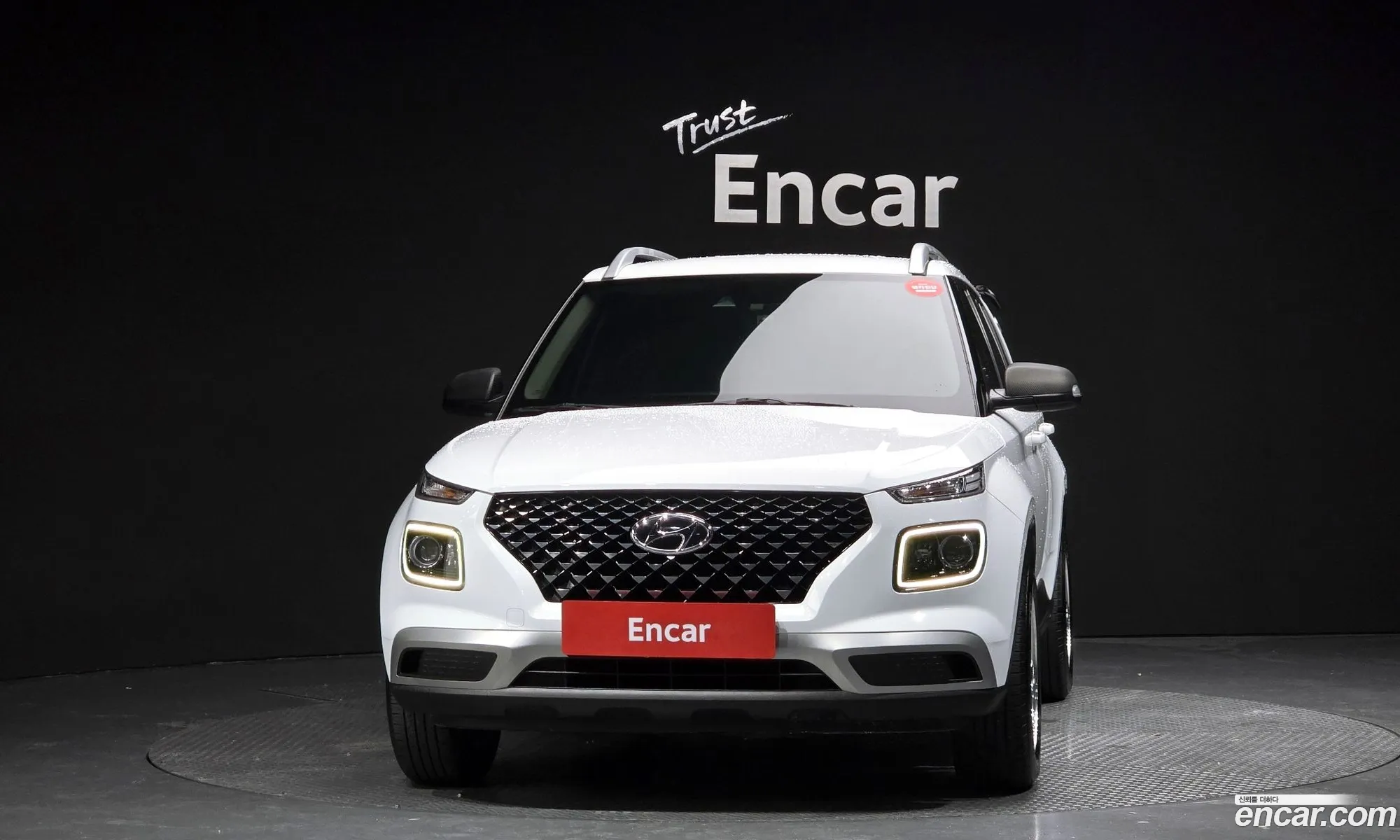 Hyundai Venue 2019 — 18