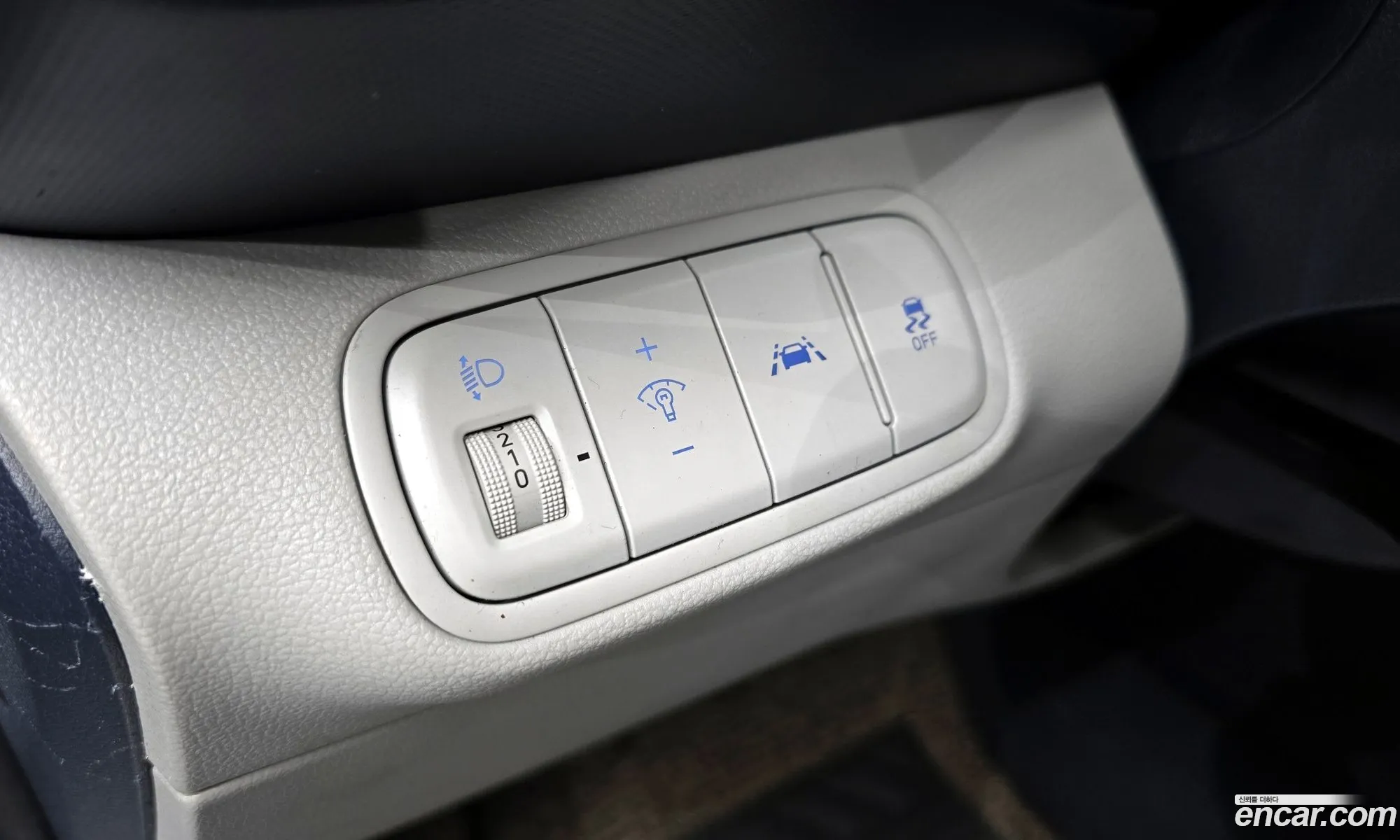Hyundai Venue 2019 — 12