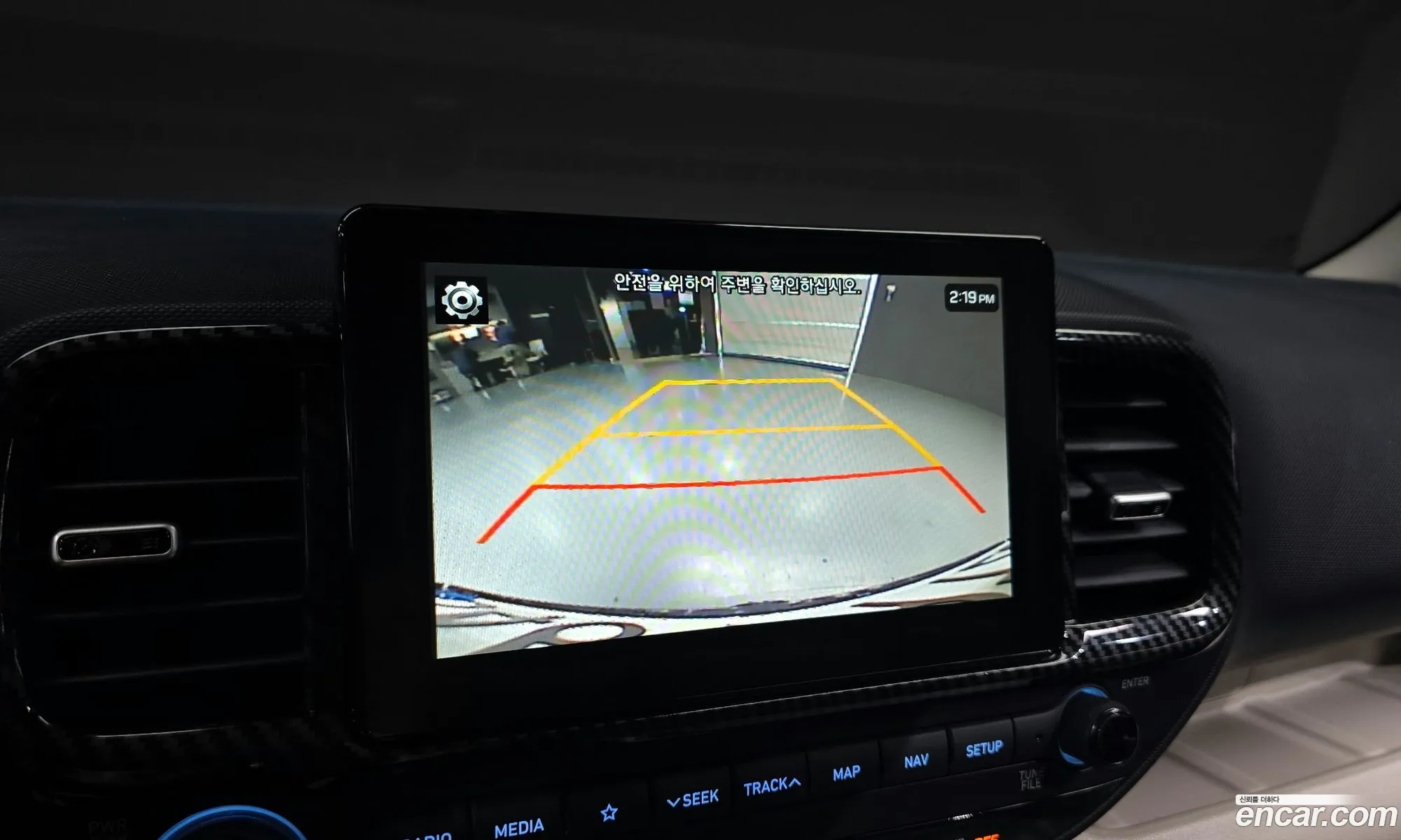 Hyundai Venue 2019 — 13