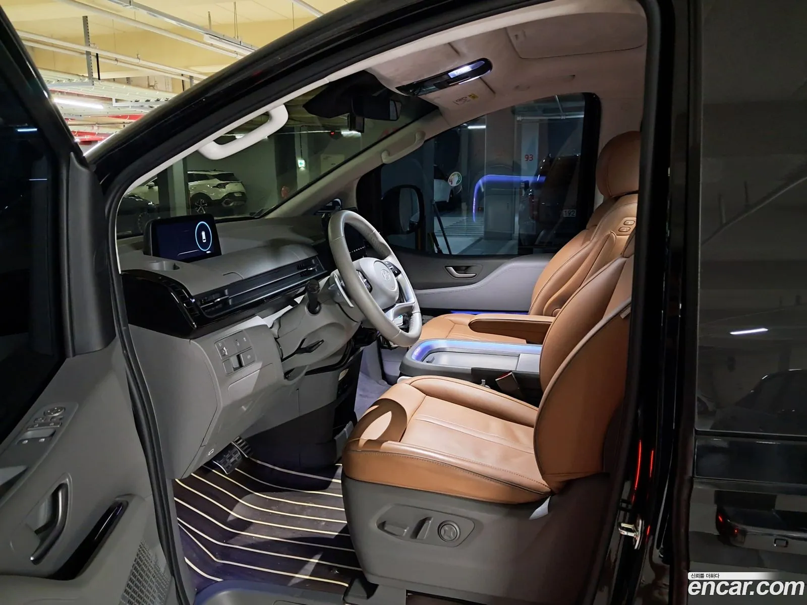 Hyundai Staria 2024 — 10
