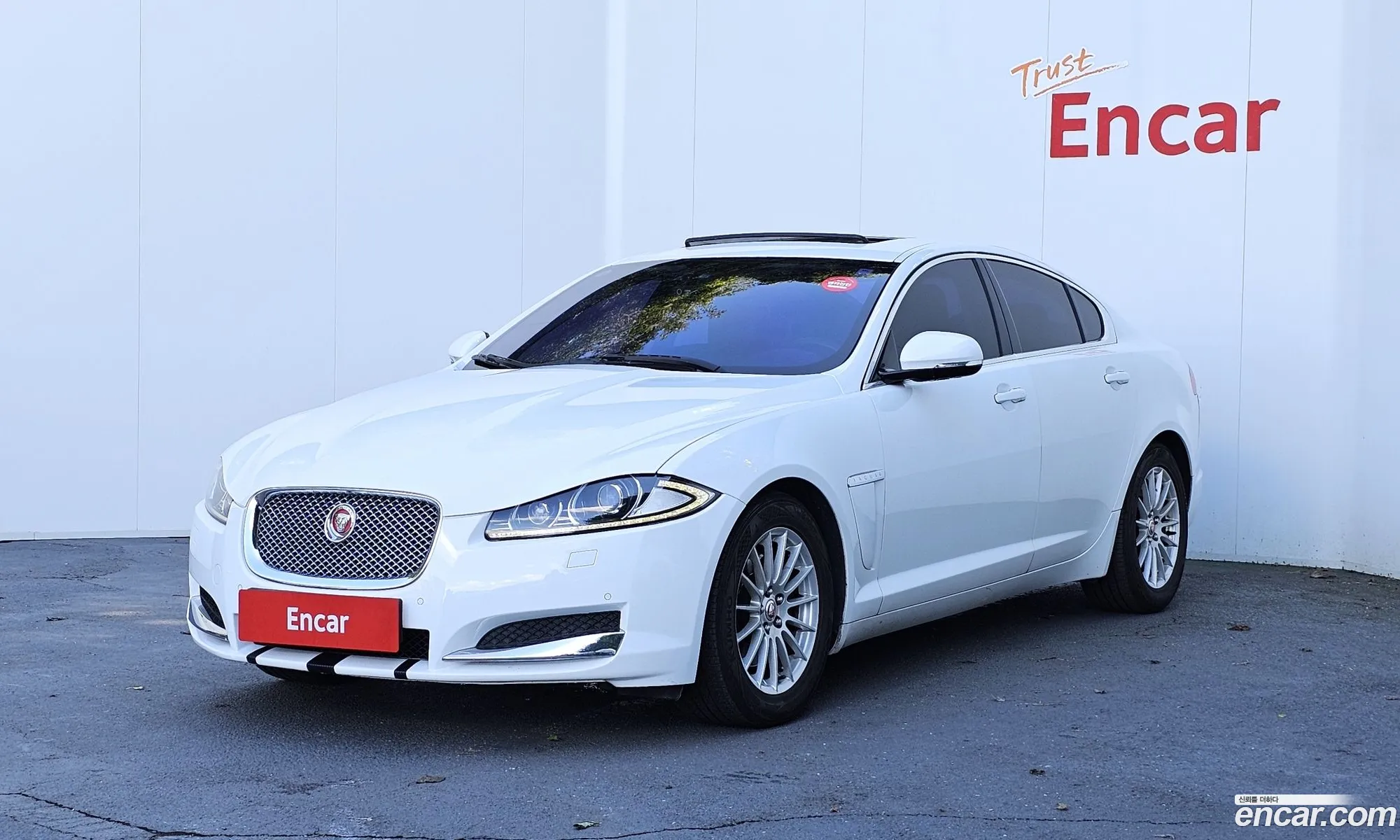 Jaguar XF 2014 — 13