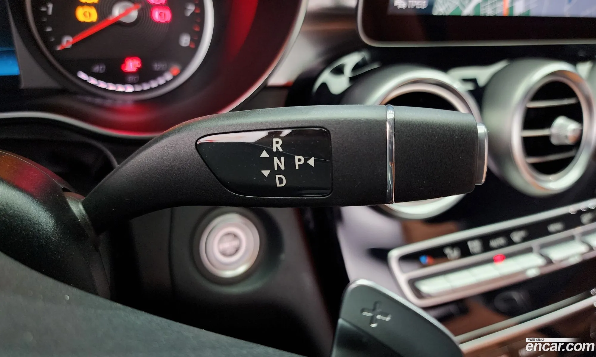 Mercedes-Benz C-Class W205 2019 — 2