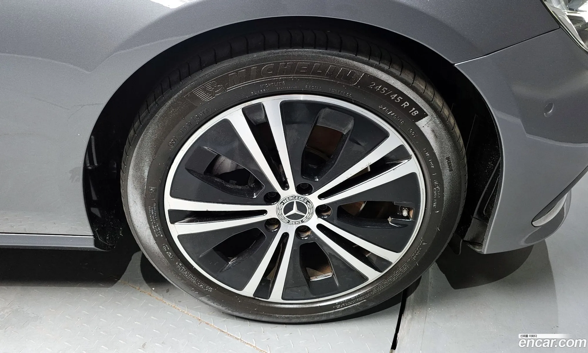 Mercedes-Benz E-Class W213 2020 W1KZF4FB7MA908294 — 9