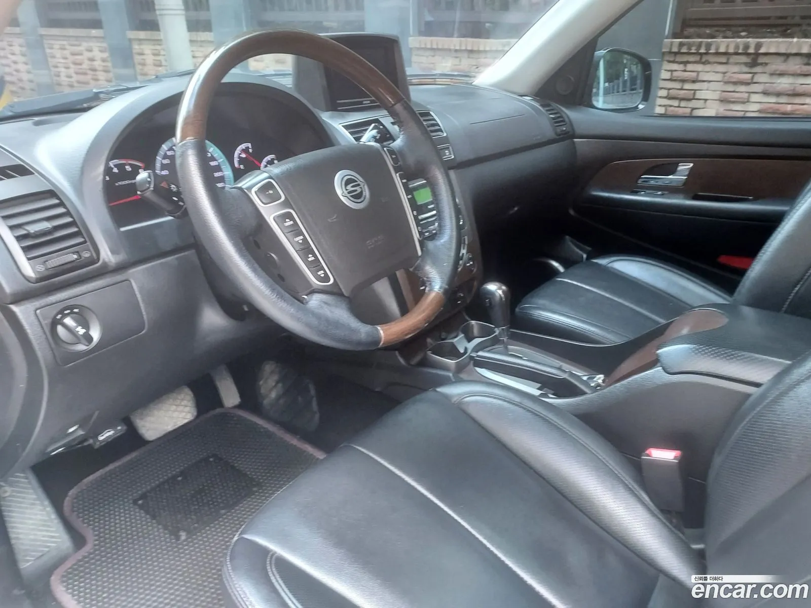 KG Mobility (SsangYong) Rexton W 2014 — 11