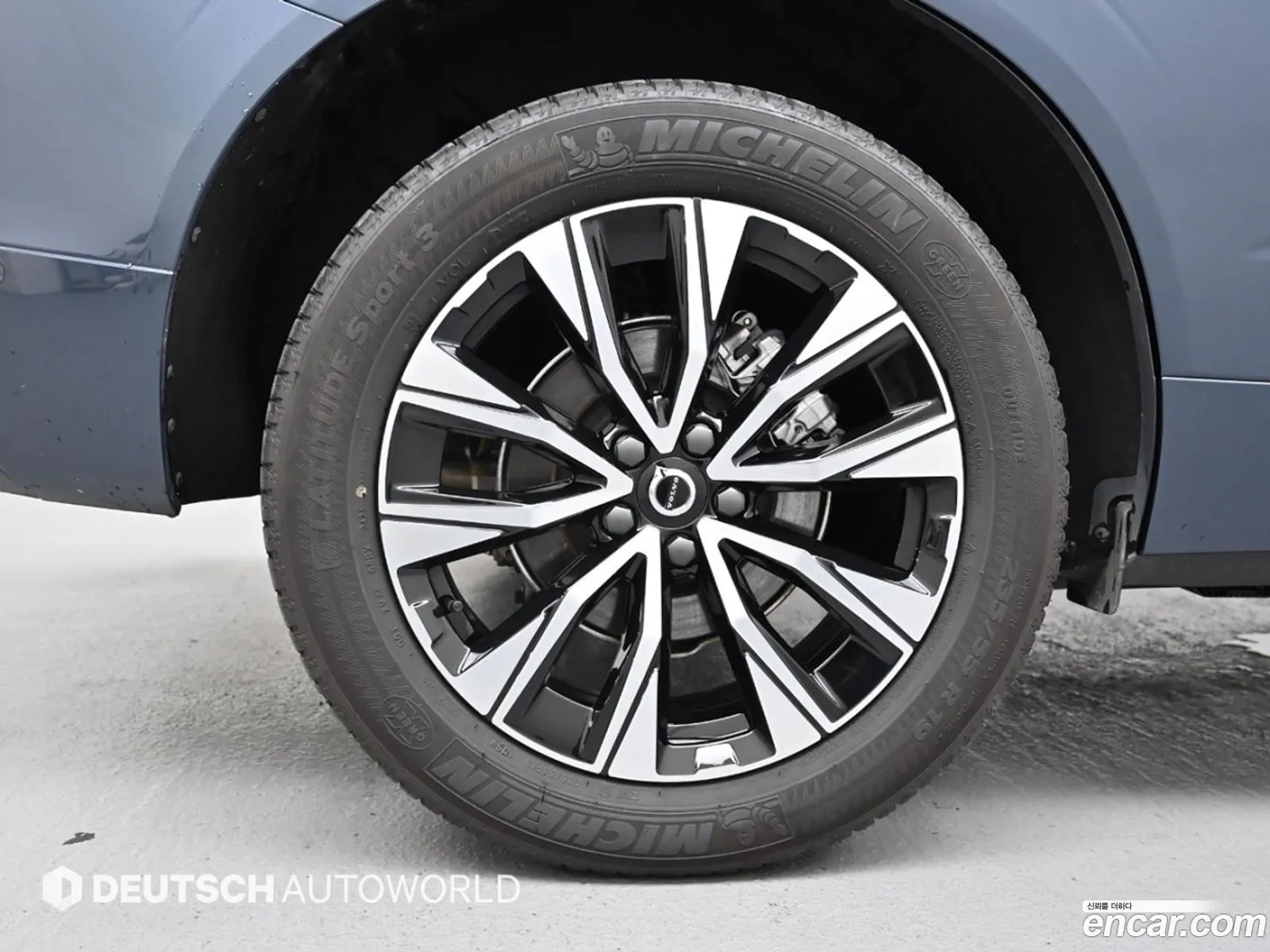 Volvo XC60 2023 — 11