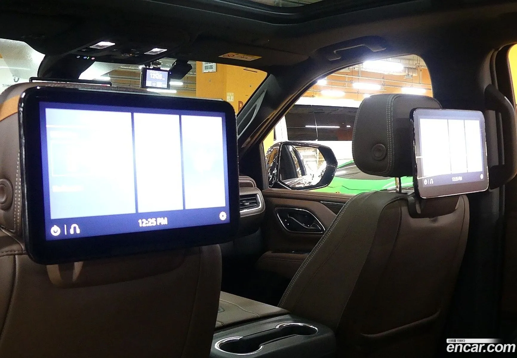 Chevrolet Suburban 2021 — 16