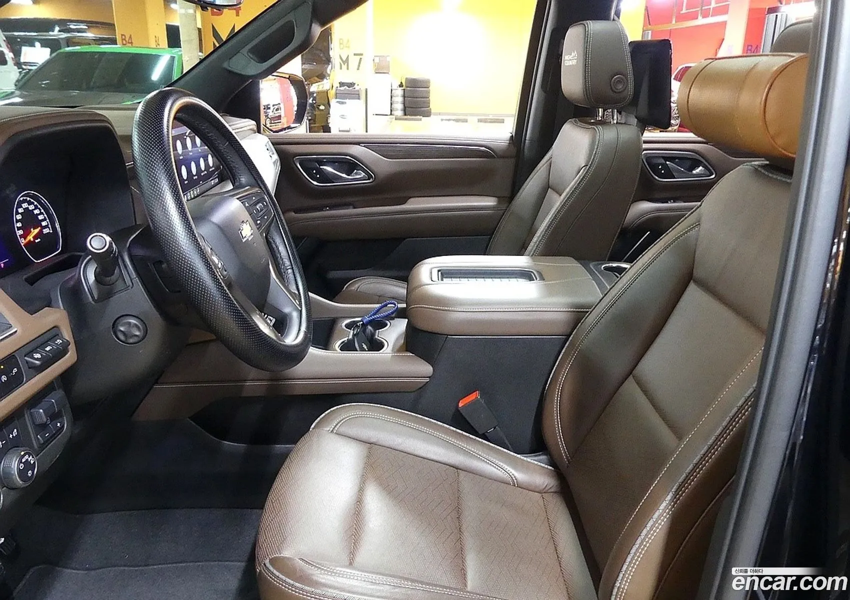 Chevrolet Suburban 2021 — 4