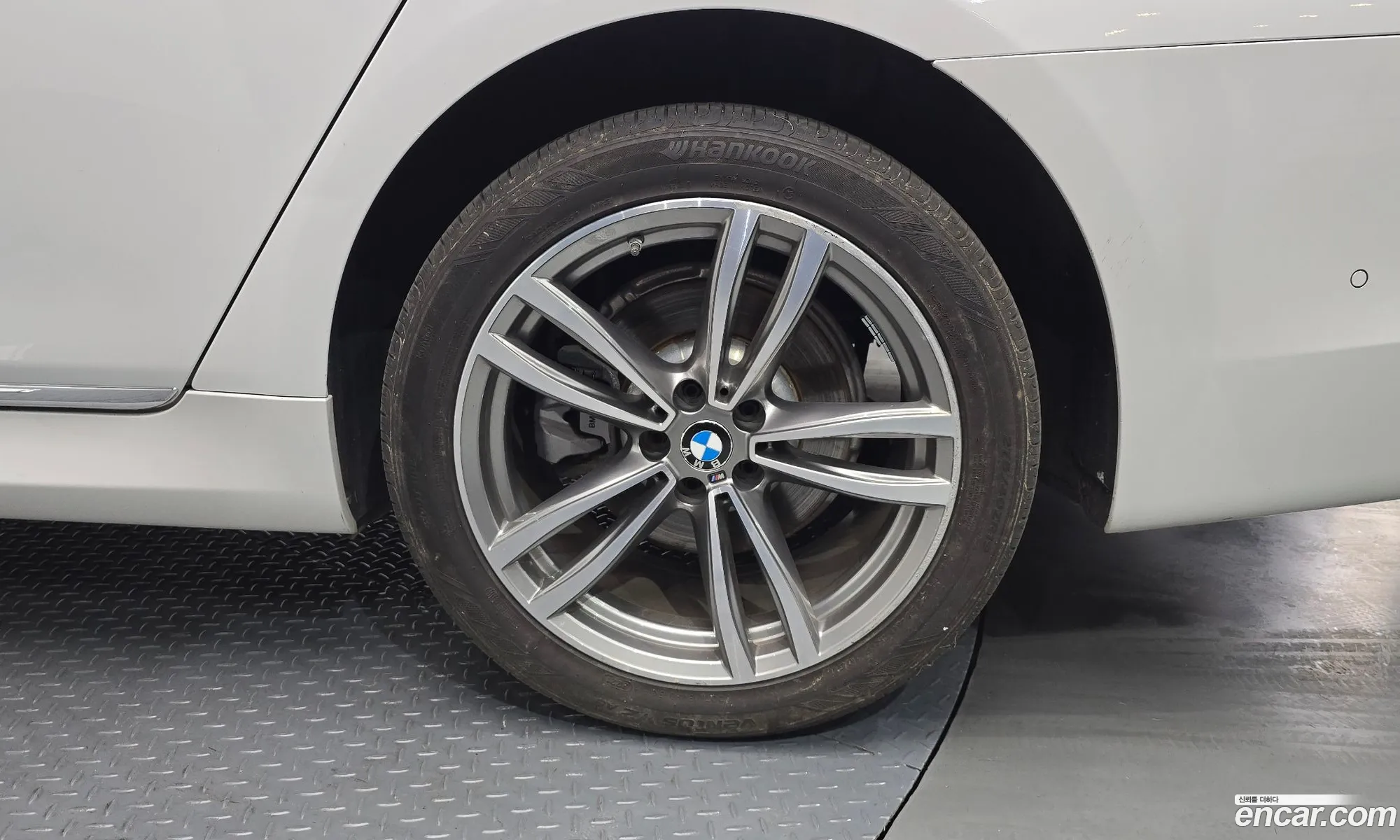 BMW 7 Series 2017 — 16