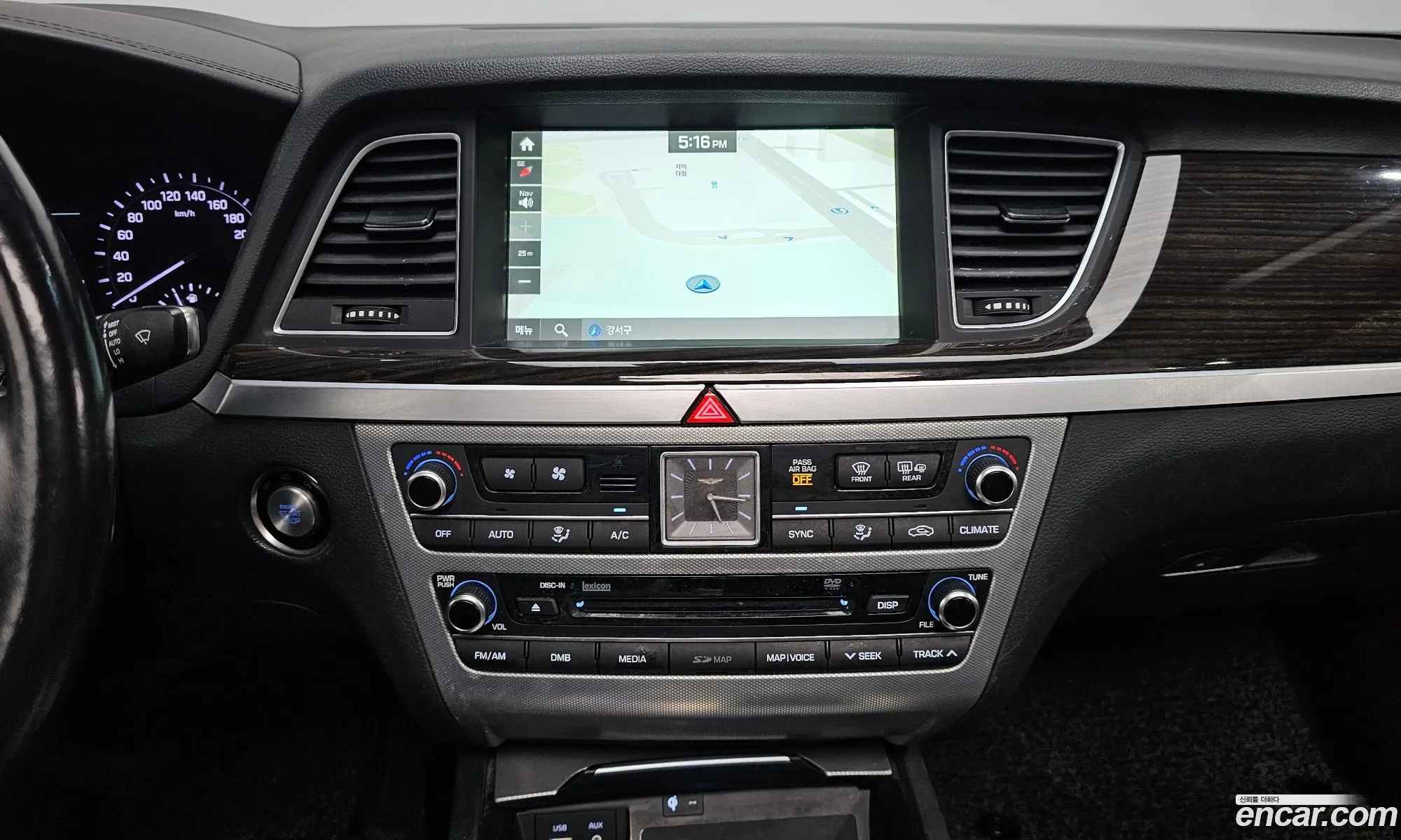Genesis G80 2017 — 10