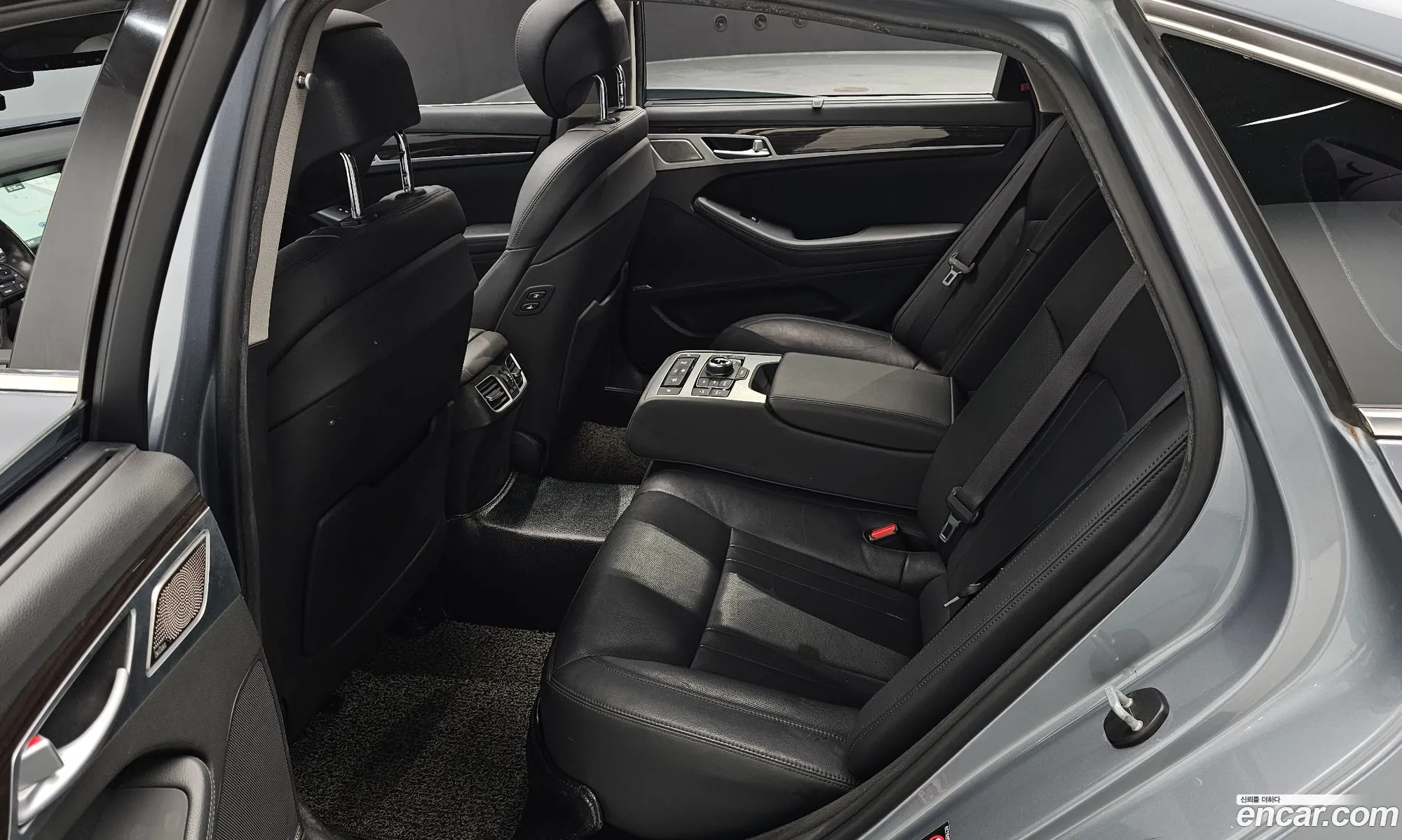 Genesis G80 2017 — 14
