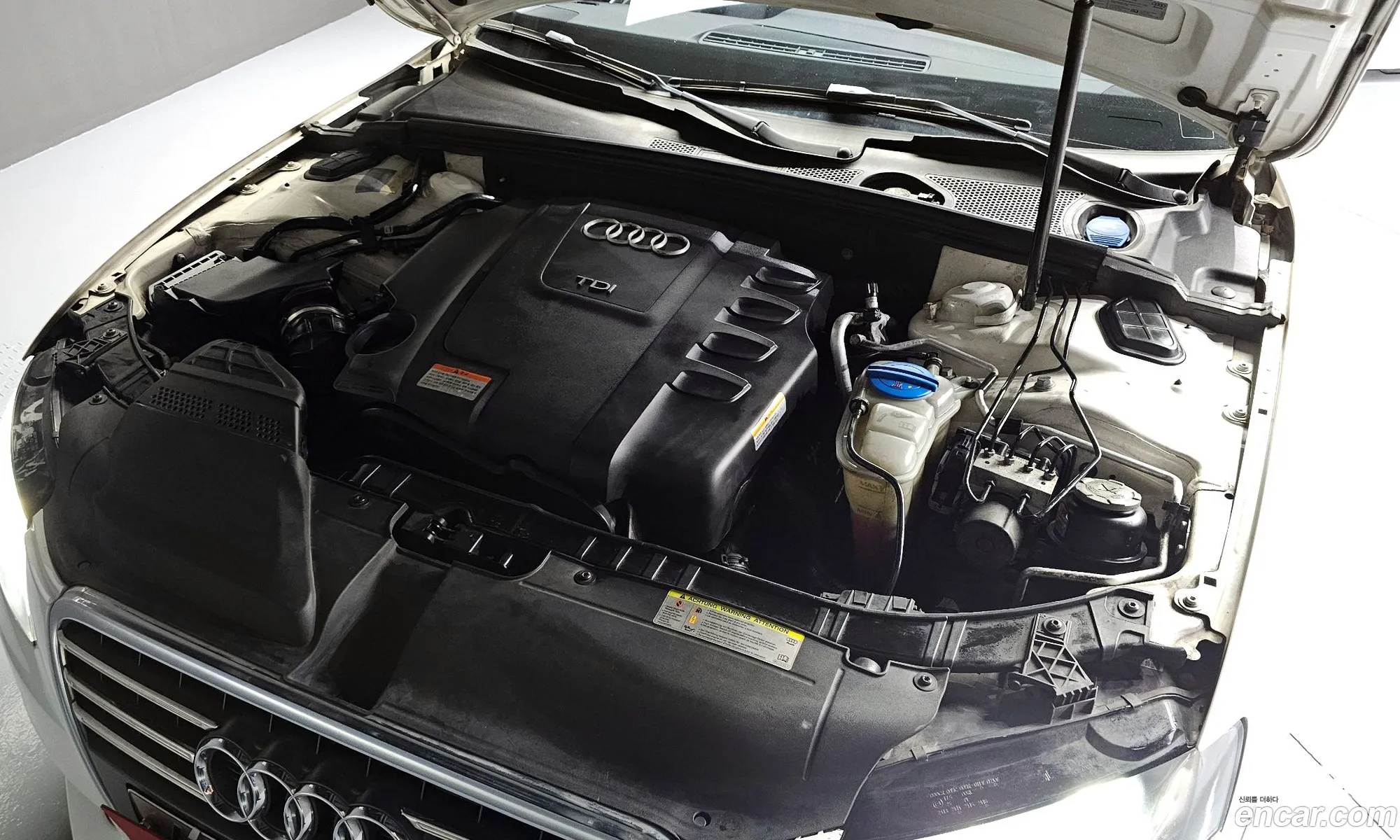 Audi A4 2011 WAUZZZ8K3CN008363 — 4