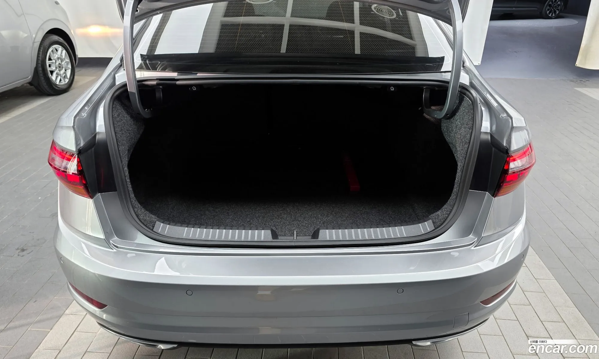 Volkswagen Jetta 7th Gen 2021 — 4