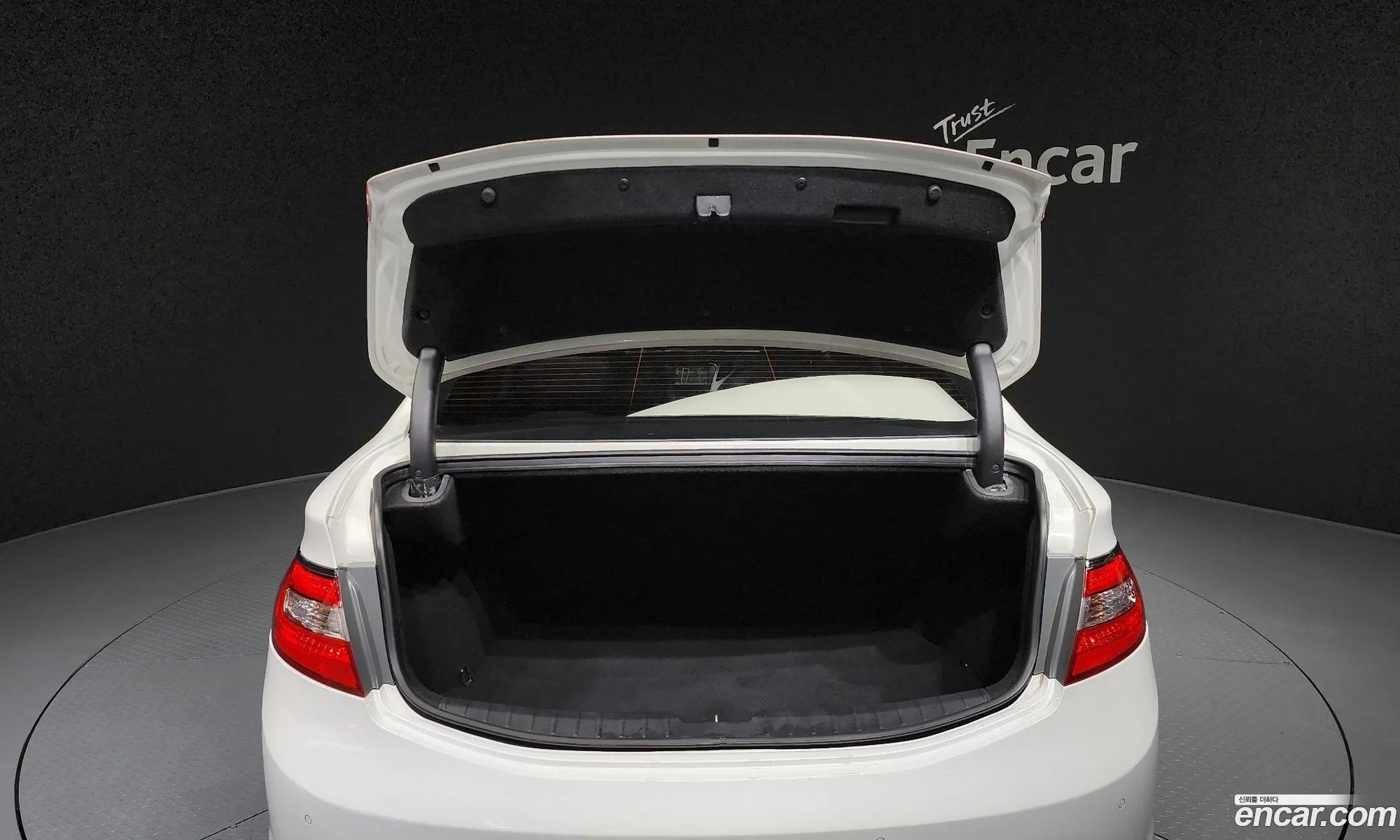 Hyundai Grandeur HG 2012 KMHFF41CBCA142528 — 13