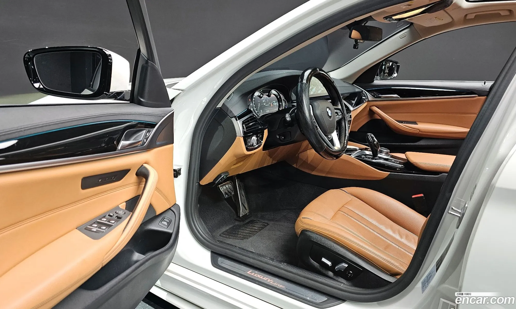 BMW 5 Series 2018 WBAJC3104JDB91945 — 10