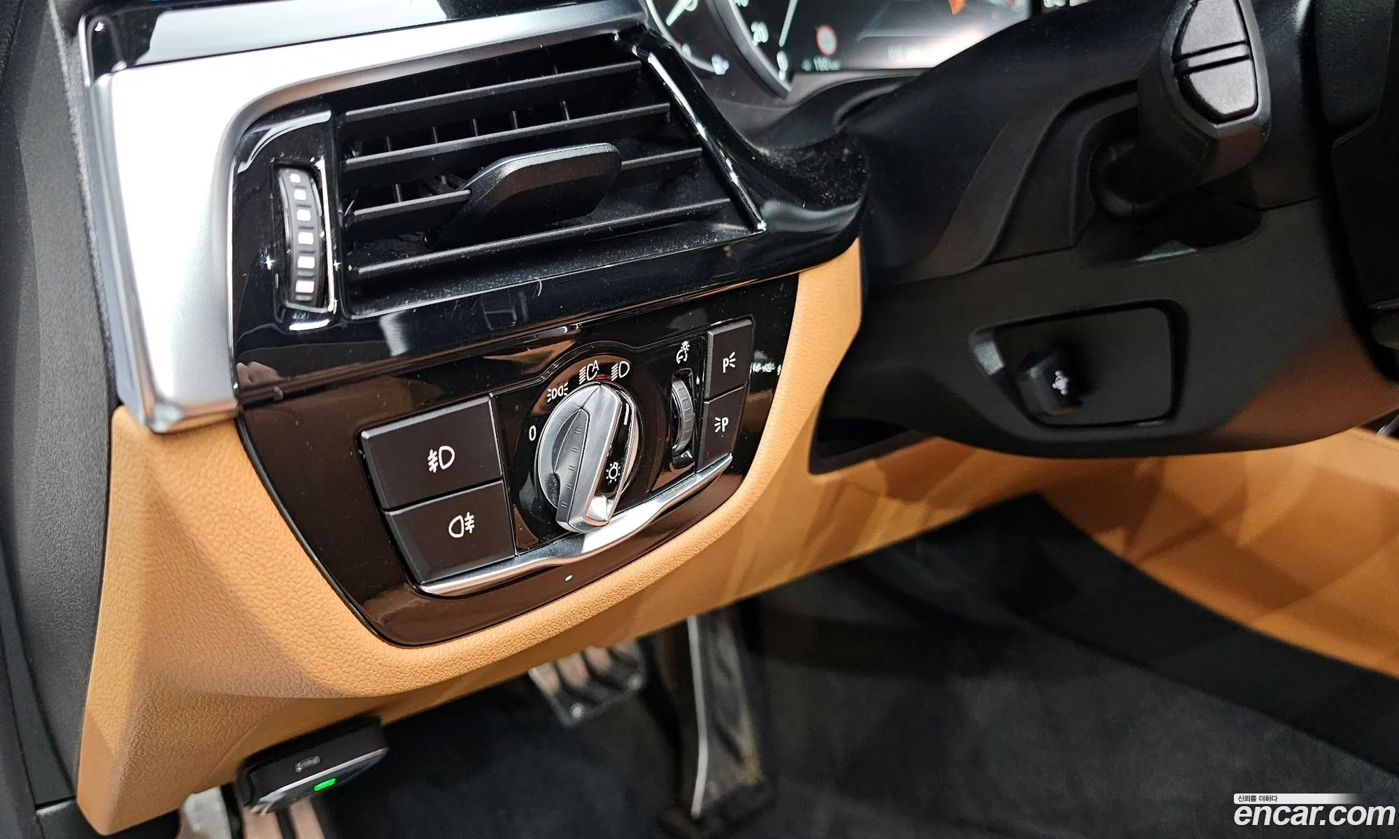 BMW 5 Series 2018 WBAJC3104JDB91945 — 17