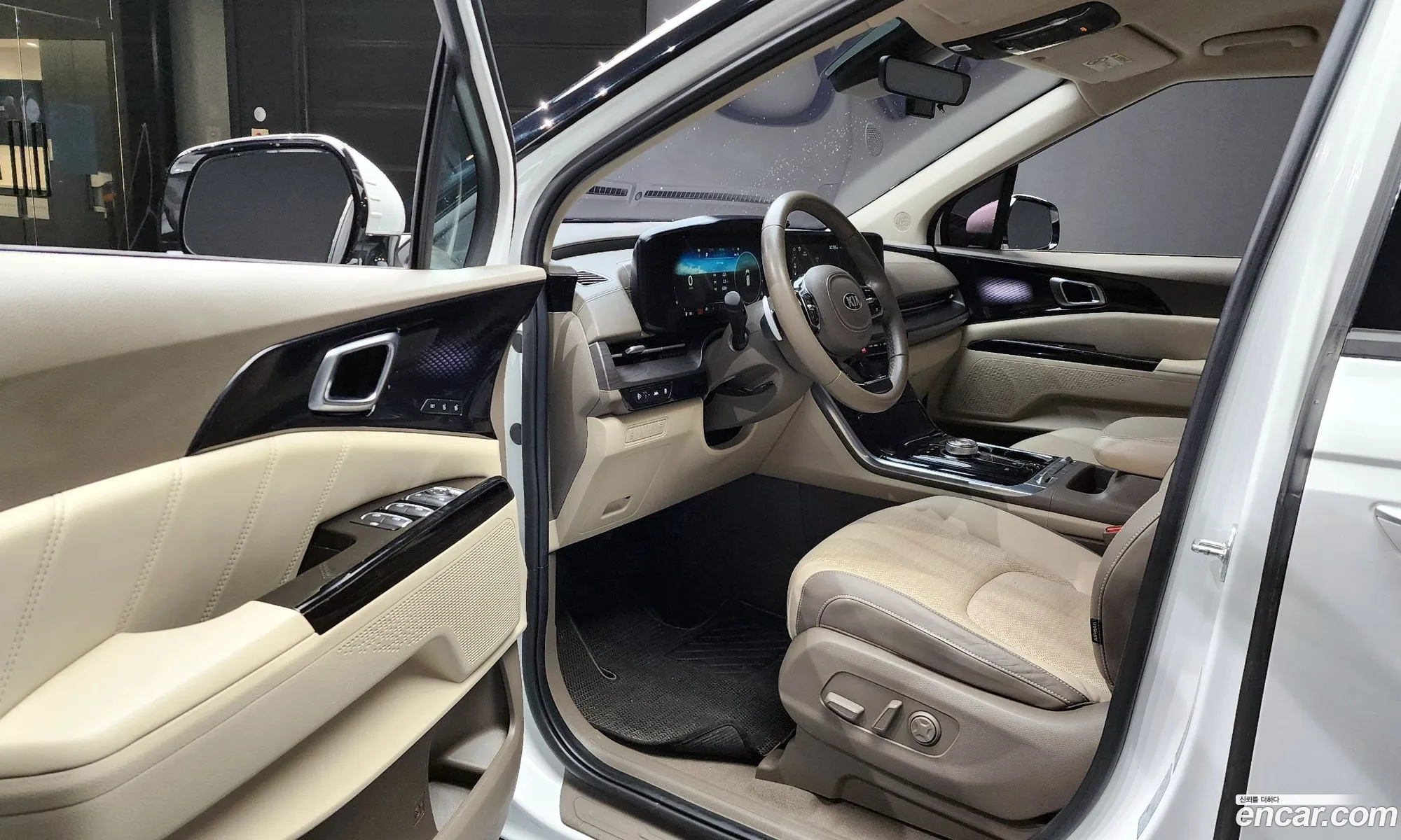 Kia Carnival 2020 — 2