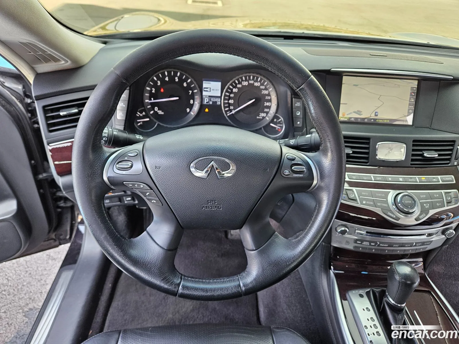 Infiniti M37 2013 — 16