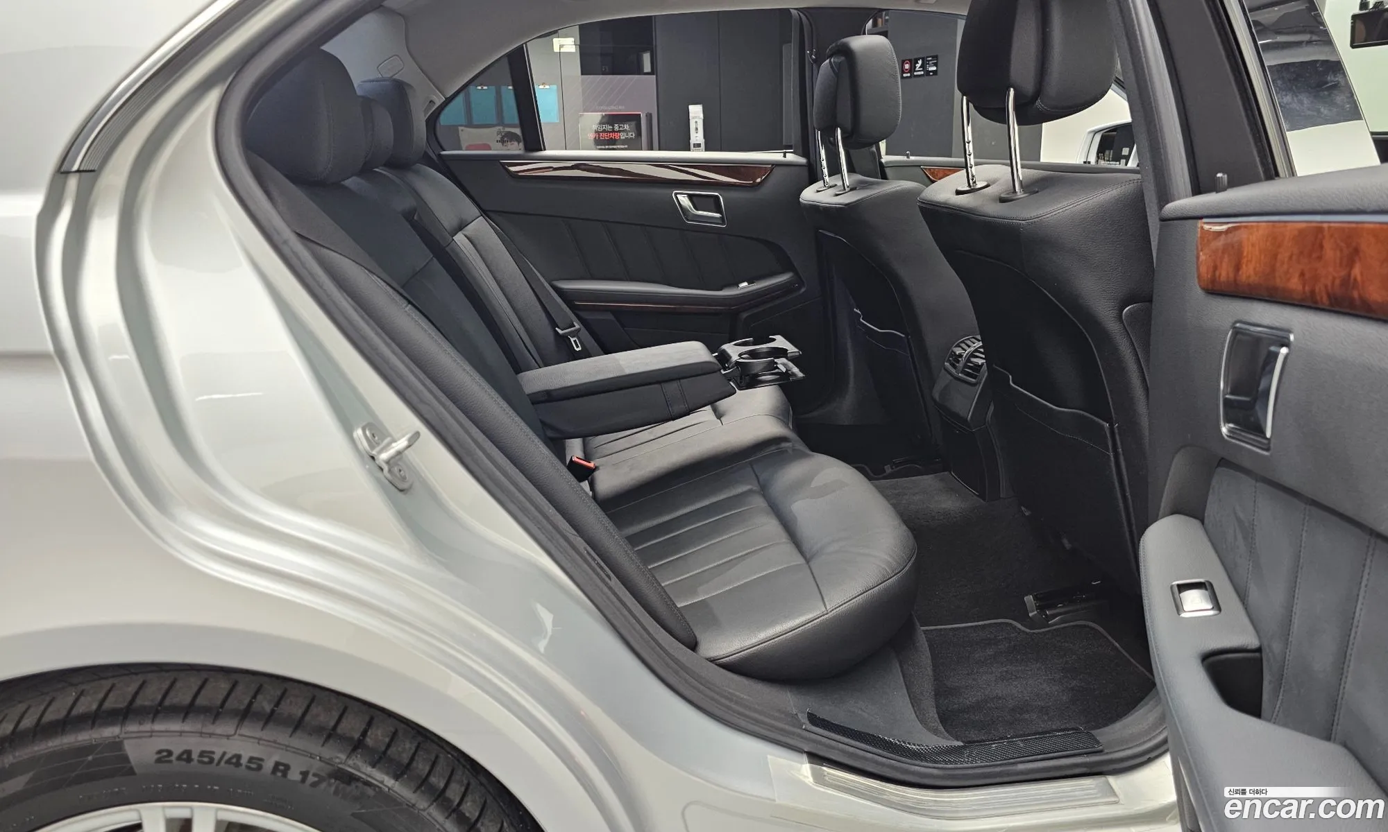 Mercedes-Benz E-Class W212 2012 WDDHF5FBXCA624870 — 14