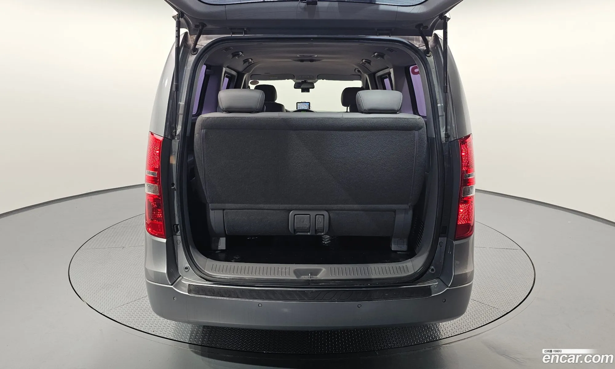 Hyundai Grand Starex 2013 — 4