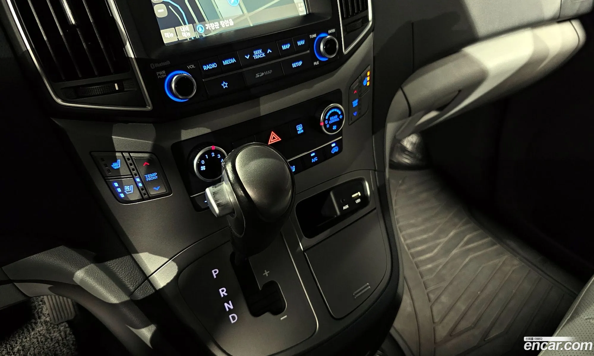 Hyundai Grand Starex 2018 — 20