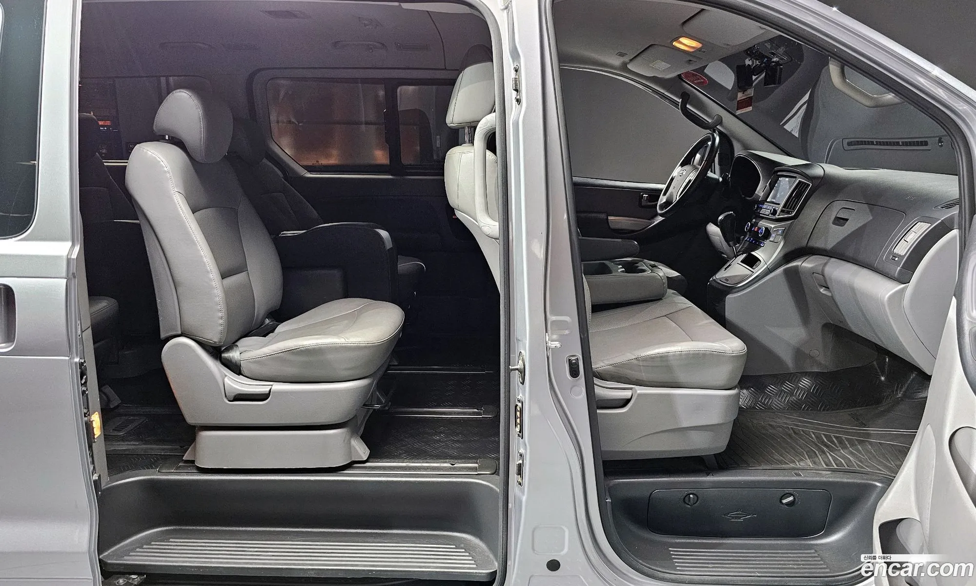 Hyundai Grand Starex 2018 — 4