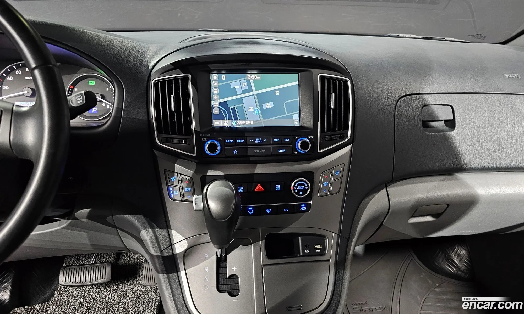 Hyundai Grand Starex 2018 — 13