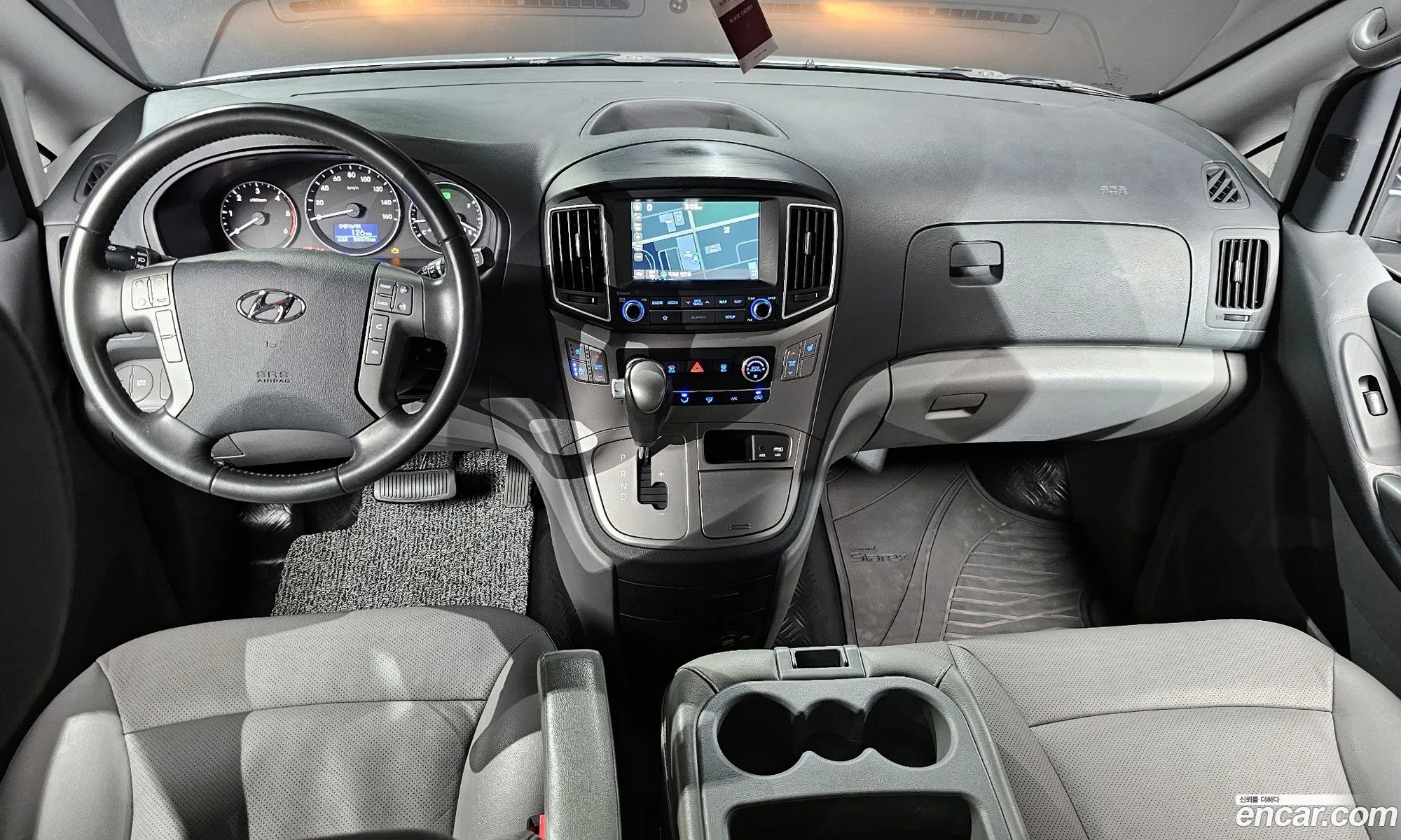 Hyundai Grand Starex 2018 — 15