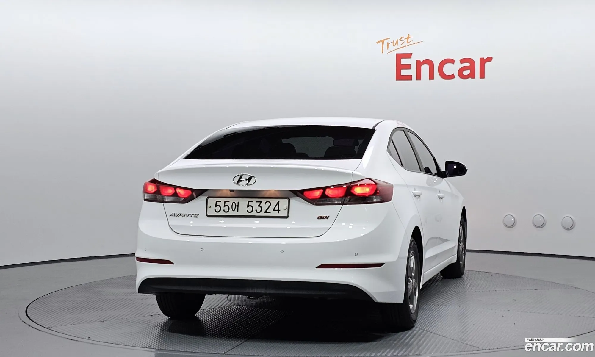 Hyundai Elantra AD 2016 — 17